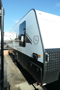 2023 Southern Cross Signature Series V5-3 Club Lounge