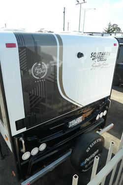 2023 Southern Cross Signature Series V5-3 Club Lounge