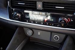 2025 Nissan QASHQAI Ti-L J12 MY25 Pearl White with Onyx Black Roof