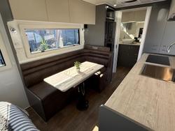 2025 Urban Caravans Xterrain 18'9 Skt Layout