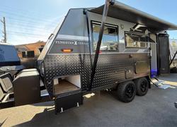 Urban Caravans Xterrain 18'9 SKT Layout