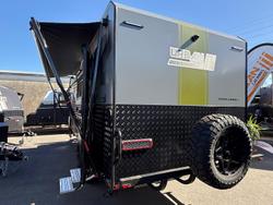2025 Urban Caravans Xterrain 18'9 Skt Layout