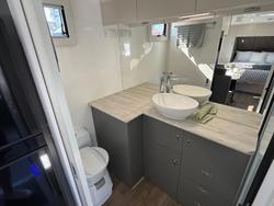 2025 Urban Caravans Xterrain 18'9 Skt Layout