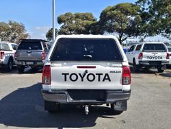 2022 Toyota
Hilux SR