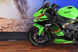 2023 Kawasaki NINJA 400 ZX-4RR KRT LIME GREEN