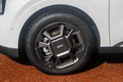 2024 Kia
Carnival GT-Line HEV