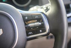 2024 Kia
Carnival GT-Line HEV