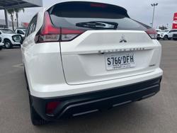 2022 Mitsubishi Eclipse Cross PHEV ES