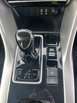 2022 Mitsubishi Eclipse Cross PHEV ES