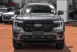 2025 Ford
Everest Sport