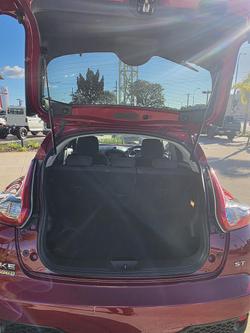 2015 Nissan
JUKE ST