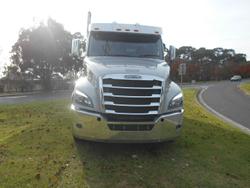 2023 Freightliner Cascadia 126 Tipper SILVER