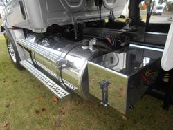 2023 Freightliner Cascadia 126 Tipper SILVER