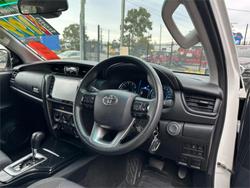 2022 Toyota Fortuner GX GUN156R 4X4 Dual Range Glacier White
