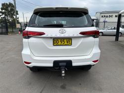 2022 Toyota Fortuner GX GUN156R 4X4 Dual Range Glacier White