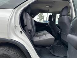 2022 Toyota Fortuner GX GUN156R 4X4 Dual Range Glacier White