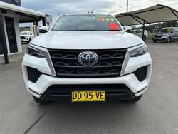 2022 Toyota Fortuner GX GUN156R 4X4 Dual Range Glacier White