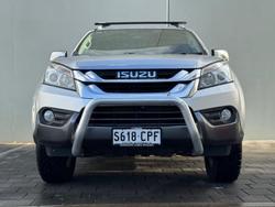 2015 Isuzu
MU-X LS-T
