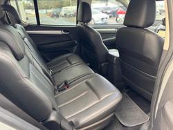 2015 Isuzu
MU-X LS-T