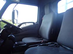2015 HINO DUTRO 921 WHITE