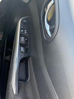 2017 Nissan Navara ST