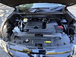 2023 Nissan
                Pathfinder Ti-L 4WD