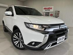 2020 Mitsubishi
                Outlander LS