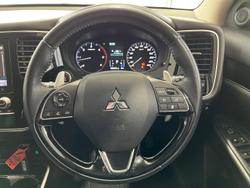 2020 Mitsubishi
                Outlander LS