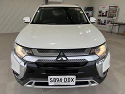 2020 Mitsubishi
                Outlander LS