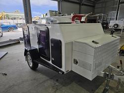 2025 McNeill 4 Dog Deluxe