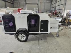 2025 McNeill 4 Dog Deluxe