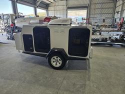 2025 McNeill 4 Dog Deluxe