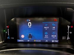 2025 Ford
Everest Ambiente