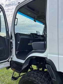 2025 Isuzu N Series NPS 75/45-155 White