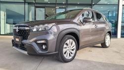 2023 Suzuki
S-Cross