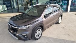 2023 Suzuki
S-Cross