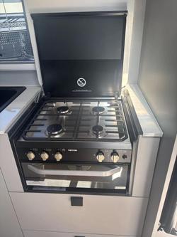 2025 New Age Caravans New Age Caravan Manta Ray Mr16e Adventurer