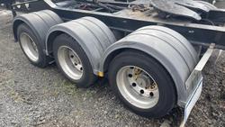 2014 Vawdrey 40' A & B Skel Black