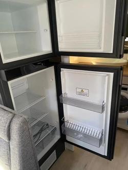 2025 Millard 2025 Millard Toura-X 17'6 Centre Door L-Lounge