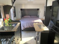 2025 Millard Toura-X 17'6 Centre Door L-Lounge
