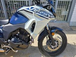 2025 Kawasaki VERSYS-X 300 BURGUNDY