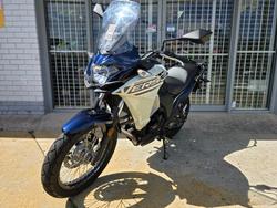 2025 Kawasaki VERSYS-X 300 BURGUNDY