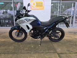 2025 Kawasaki VERSYS-X 300