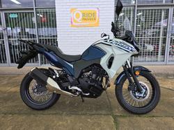 2025 Kawasaki VERSYS-X 300