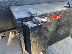 2025 Millard 2025 Millard Mflow X-Rider 17'6 Centre Door