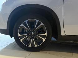 2020 Suzuki
Vitara Turbo