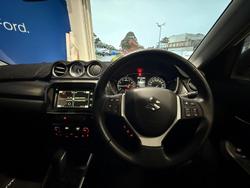 2020 Suzuki
Vitara Turbo