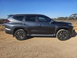 2022 Mitsubishi
Pajero Sport GLS