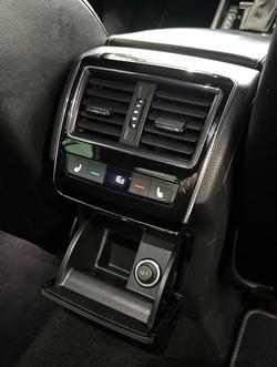 2018 SKODA
Superb 206TSI SportLine
