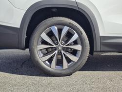 2025 SKODA Kodiaq 140TSI Select PS MY25 4X4 Moon White